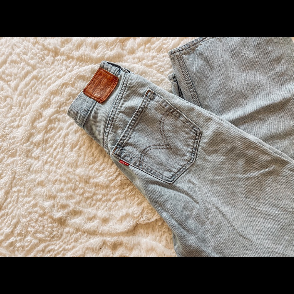 Levi's high-loose light wash jeans size 26